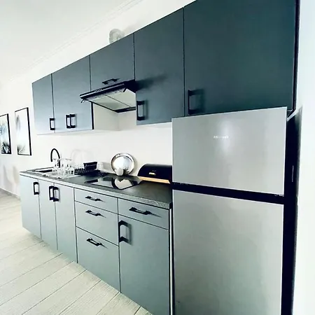 Cassandra Apartment
